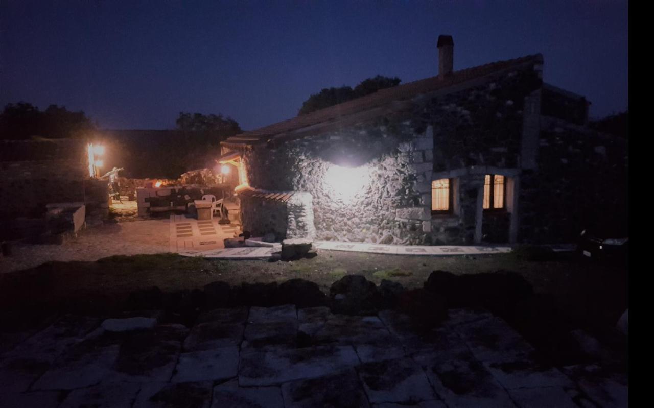 Su Montiju De Sa Falada Manna Cheremule Exteriér fotografie